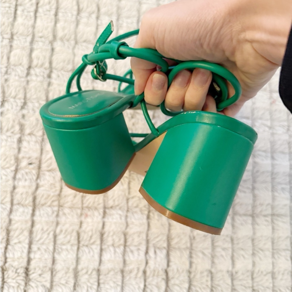 Marc Fisher GURION BLOCK HEEL SANDAL - Picture 4 of 6